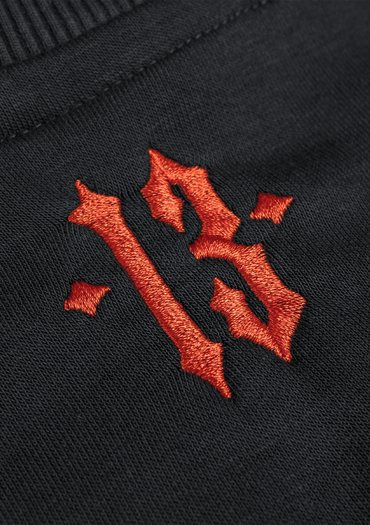 Women Crewneck Mayhem G/O - Image 4